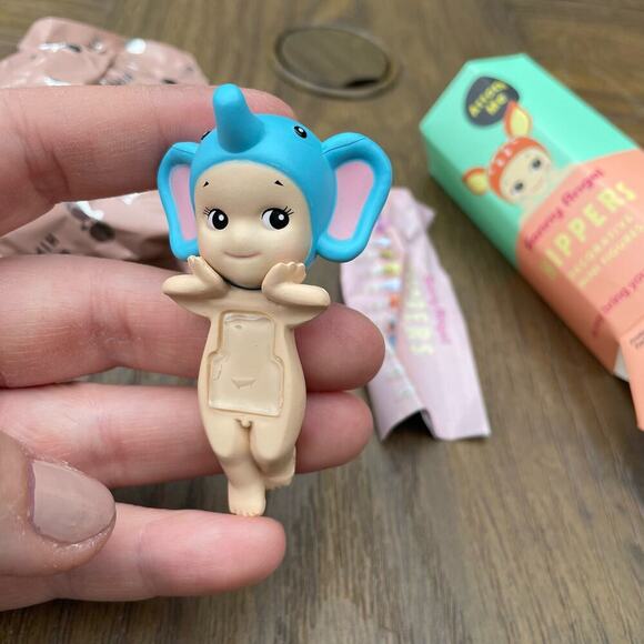 Sonny Angel Hippers Elephant mini figure collectible attach me - Picture 4 of 9